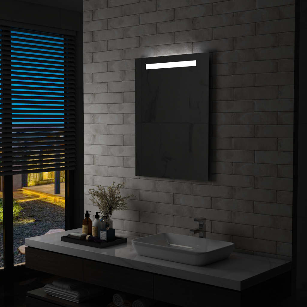 Kylpyhuoneen LED-seinäpeili 60x80 cm - Sisustajankoti.fi