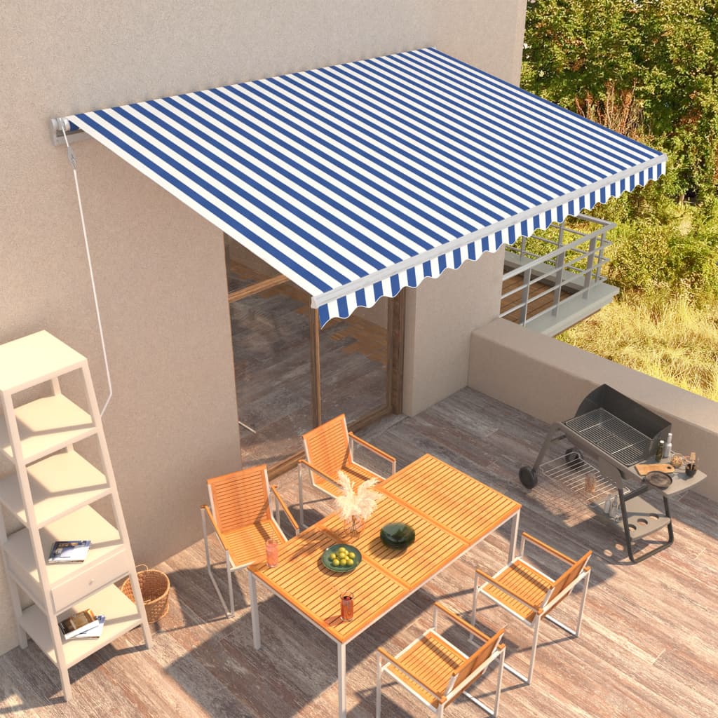 Automaattinen sisäänkelattava markiisi 450x300 cm sininen/valk. - Sisustajankoti.fi