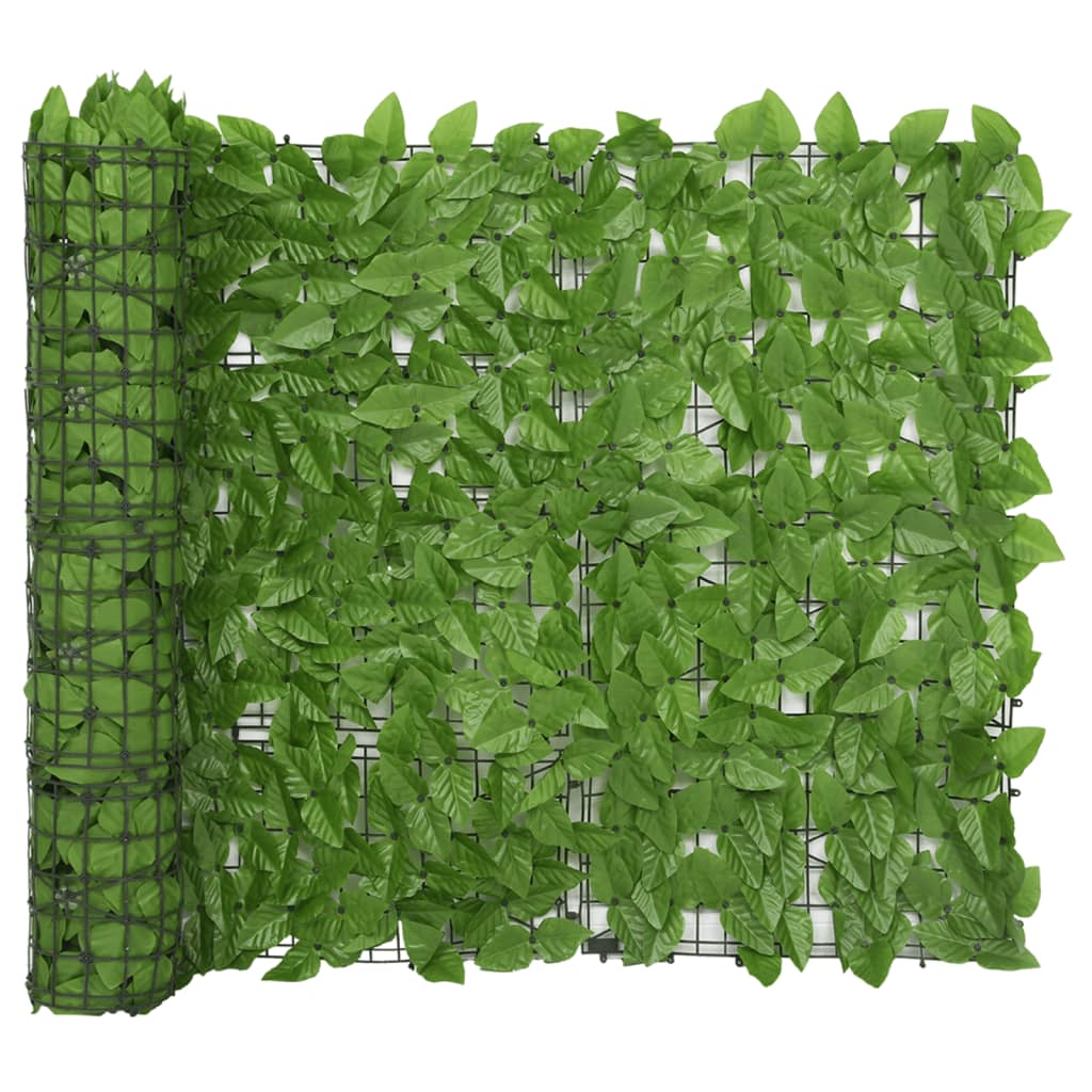 Parvekkeen suoja vihreillä lehdillä 500x100 cm - Sisustajankoti.fi