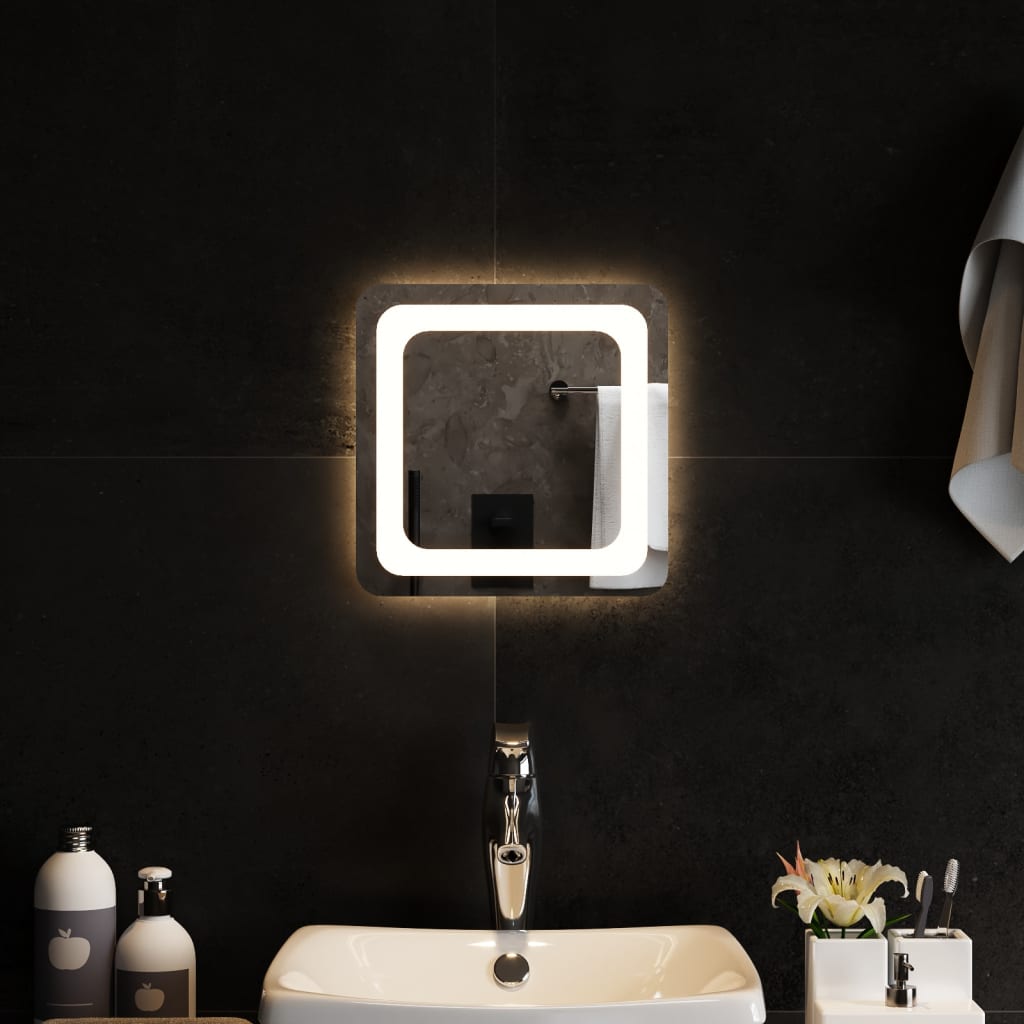 Kylpyhuoneen LED-peili 30x30 cm - Sisustajankoti.fi