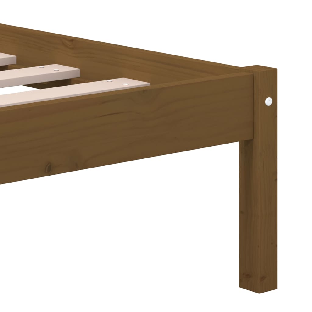 Sängynrunko hunajanruskea täysi mänty 200x200 cm - Sisustajankoti.fi
