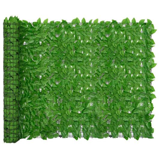 Parvekkeen suoja vihreillä lehdillä 400x150 cm - Sisustajankoti.fi