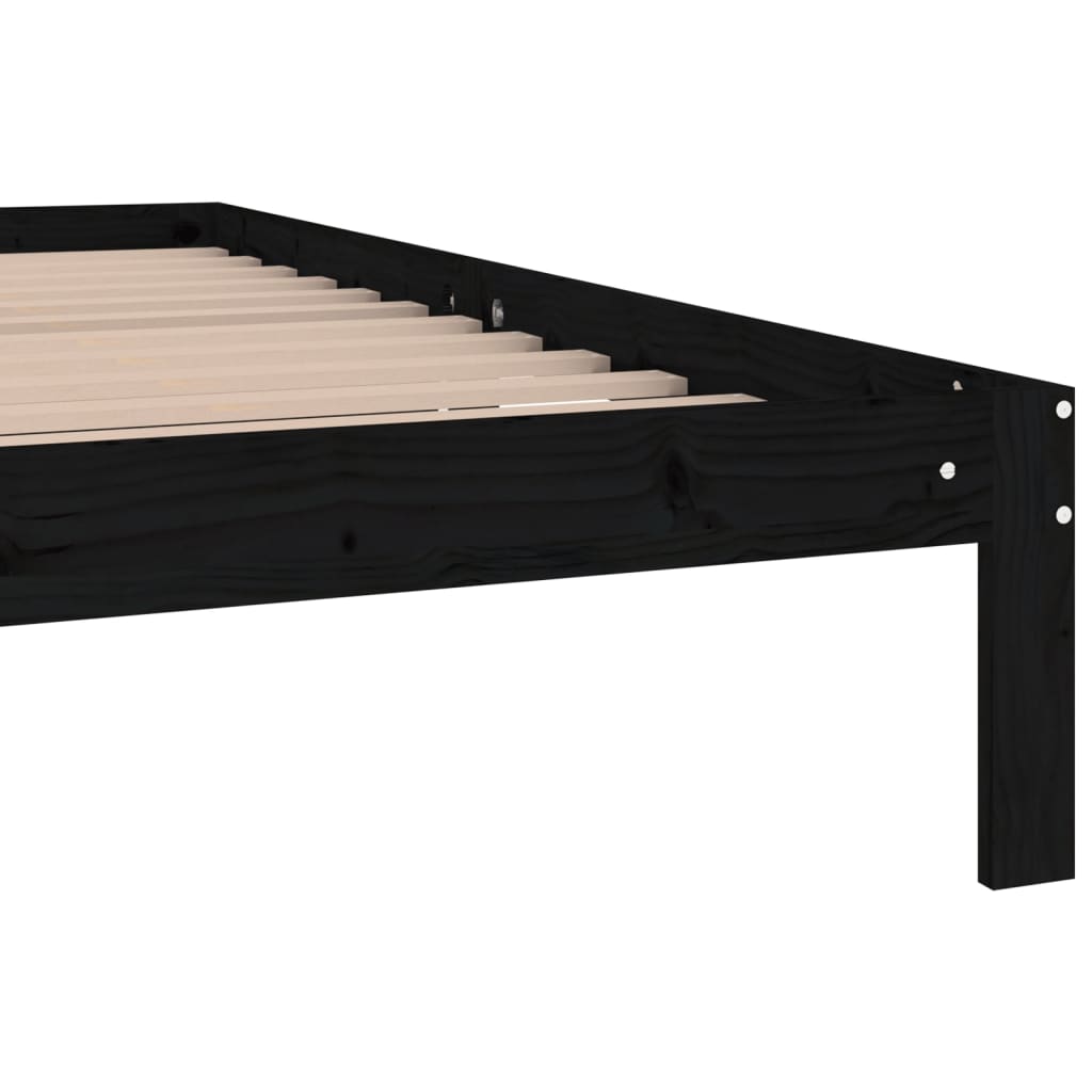 Sängynrunko musta täysi mänty 200 x 200 cm - Sisustajankoti.fi